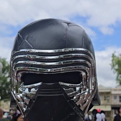 OLDLIIGHT's profile picture. 