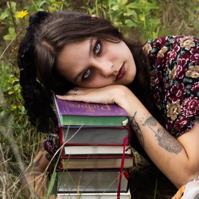 spooky mama of two 🖤 witchy gal ✨🕯️🌙🌿 horror babe 🔪 literature major 📚 SHOP SMALL, SUPPORT LOCAL 🌱 probably in my garden 🪻