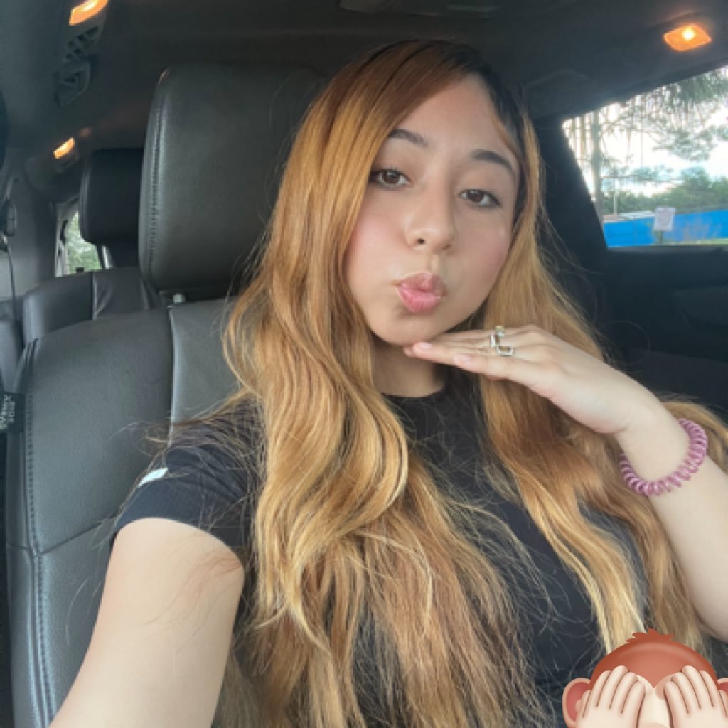 vvxalii's profile picture. dm fee $1000

:3