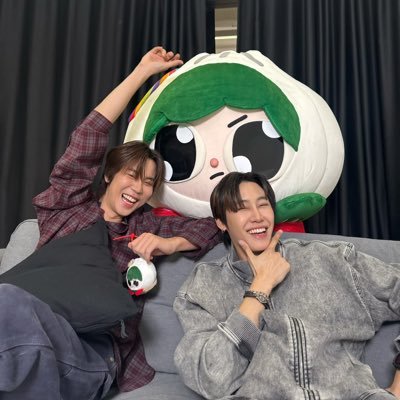 ♡ꕤ🌻@prem_space @bb0un 🌻ꕤ♡ 💝 𝙼𝚊𝚢 𝚢𝚘𝚞𝚛 𝚜𝚔𝚢 𝚋𝚎 𝚌𝚕𝚎𝚊𝚛 𝚎𝚟𝚎𝚛𝚢 𝚍𝚊𝚢. 🌈