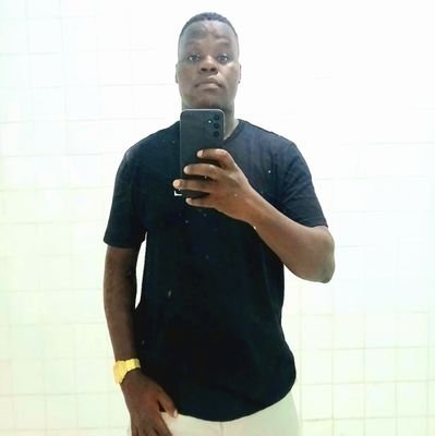 ||God over everything GOE🔥 ||Chelsea fan ||Philosopher || I'm a poet.. Oh yes!👍 ||Music ||Extrovert