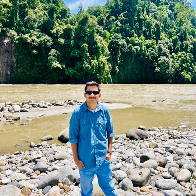 buildwithyash's profile picture. Backend Developer || Developing Consistency