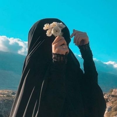 mariam13mri's profile picture. چہ‌دانَد‌آنکه‌نَدارد‌خَبر‌ز‌عآلم‌عِشق کہِ‌با‌خیآلِ‌تو‌بودَن‌چہِ‌عالمے‌دارد‌حُسیـن🫀'️