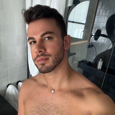 sgenixB's profile picture. Bologna 📍