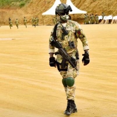 ICT ENGINEER// 01 commando and airborne instructor SFC .FOR GOD AND MY COUNTRY 🇺🇬