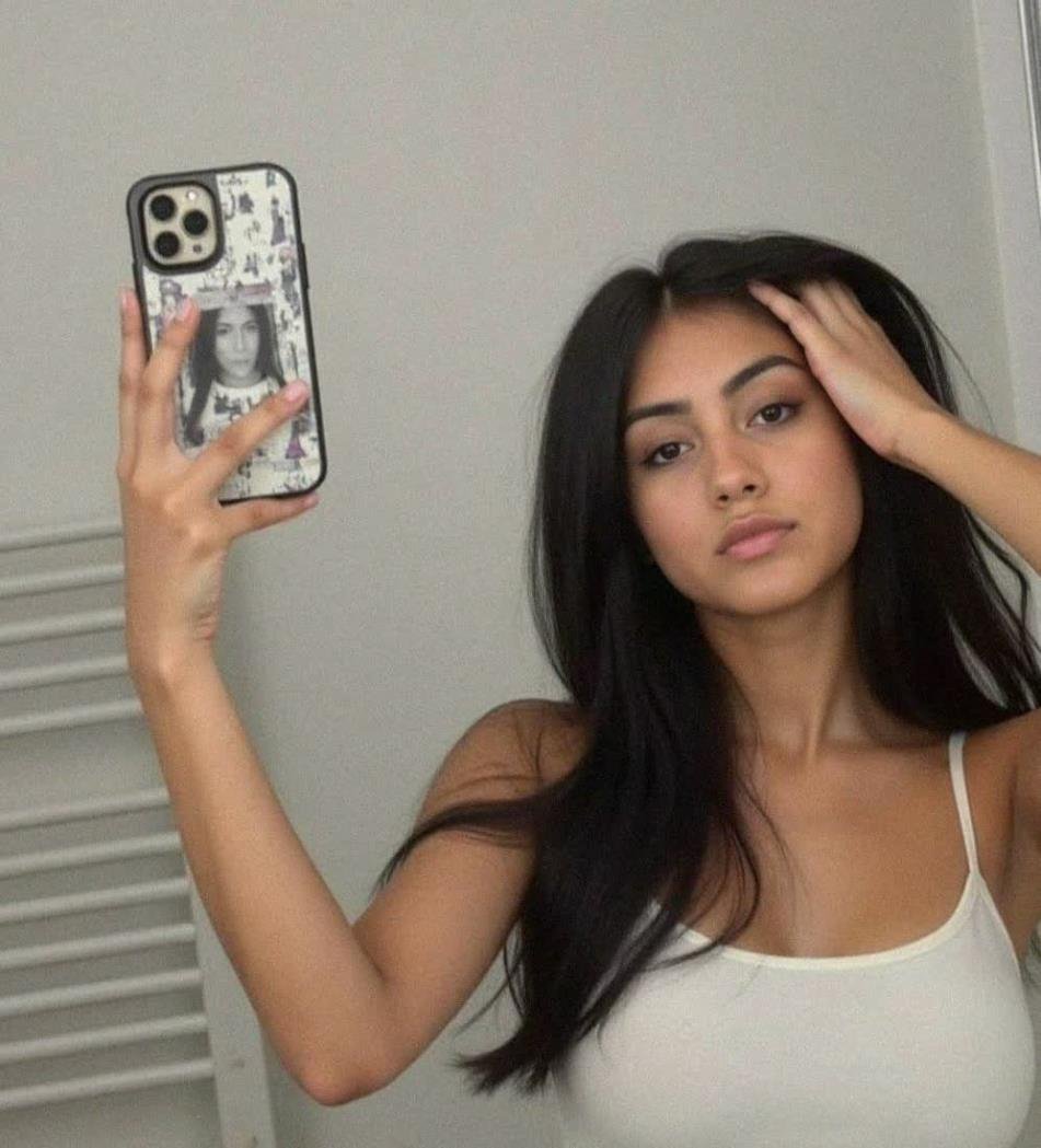 mayadwex's profile picture. 18 🙈 only active here ✌️