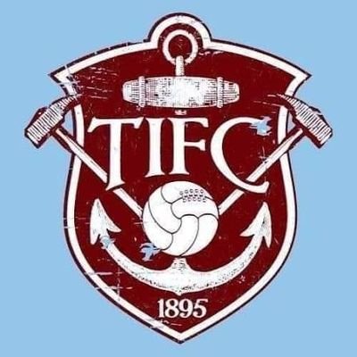 My old man said i'm to be a West Ham fan. I said ok. ⚒️
Also Celtic 🍀
#NorthernHammers #WHUFC