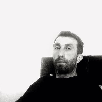 EEmadder54032's profile picture. 