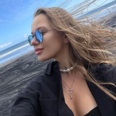 Mary0520001's profile picture. I make my own magic.