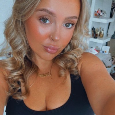 professional tormentor worldwide facologist extremely romantic tragic and scandalous #findom #femdom tribute is compulsory nothing is free here