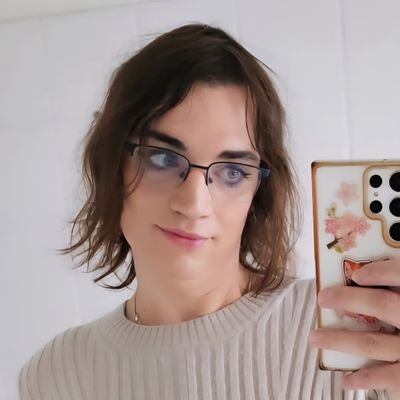33 | Trans (She/Her) | Musician | Gamer | Anime Fan | ENFJ-T
Daughter/Tochter: @napri32 🫂
HRT: 16.10.2024🏳️⚧️
Linktree: https://t.co/lP3FQvn51X