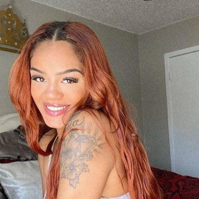 A Goddess 👸🏽 | Becareful this page will make you cum in seconds | Nothing is FREE here, have your tribute ready before DM.