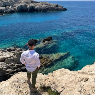 xHogyoku's profile picture. “In investing, what is comfortable is rarely profitable”