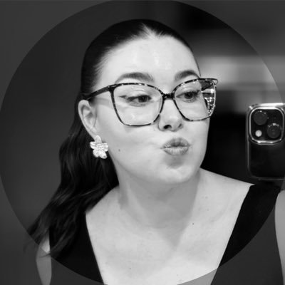 21 | 🇫🇷 | she/her | @inZAYN moots | OT5 - solo | drawing makes me happy 🪩🎀