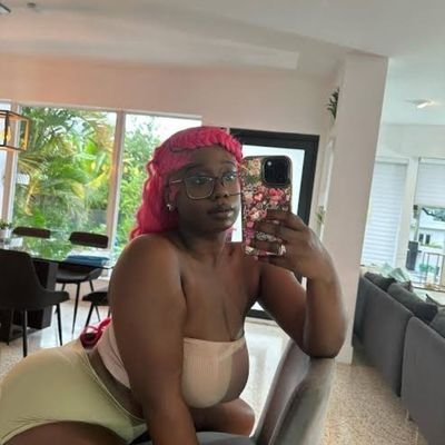 waifu18351's profile picture. What you feel about me is real why not send me a DM I will tell you more about Vicky ❤