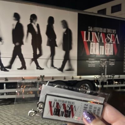90v_s2's profile picture. ˖°.☪︎.✧ ݁˖ LUNA SEA🌙下手🫶🏻 | 90年代V系・耽美・赤リップを愛する20代社会人🌹同年代のお友達欲しいです！ルナフェス2025 DAY1初参戦！無言フォローOK