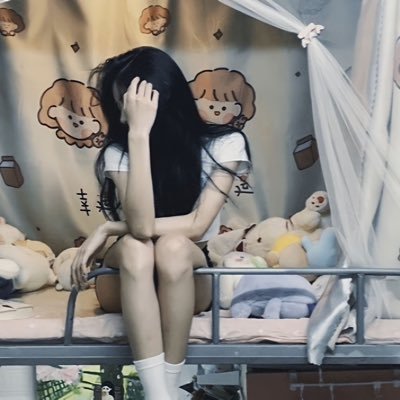 希望和我打招呼的你彬彬有礼/仅线下上门👩🏻🎓平时要上课时间有限.晚上有空.我个人电报群 https://t.co/jDMgP797Ha 备用推特可私信 @Q8Q8117 📍 #武汉