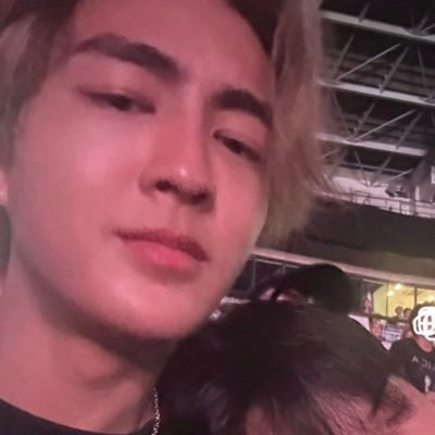 eemwasu's profile picture. 𝗉𝖾𝖾𝗆 𝗂𝗌 𝖾𝗑𝖺𝖼𝗍𝗅𝗒 𝗍𝗁𝖾 𝗉𝗈𝖾𝗆 𝗂 𝗐𝖺𝗇𝗍𝖾𝖽 𝗍𝗈 𝗐𝗋𝗂𝗍𝖾... ❀