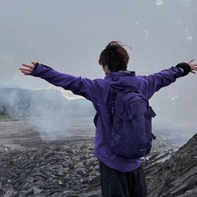 RichardMar83350's profile picture. 