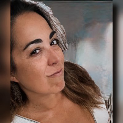 Aquest és el compte de Twitter no oficial de mi mateixa ;)