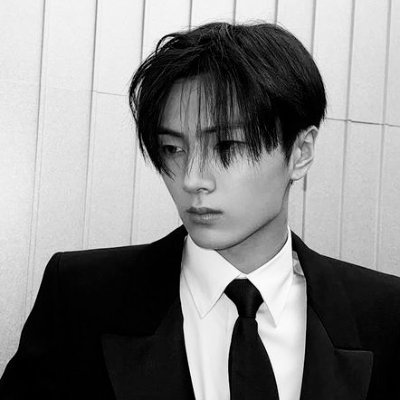 TRomanod's profile picture. He possessed skills that can easily kill your heart once you