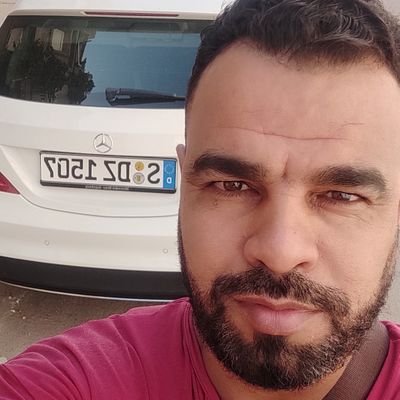 وما نيل المطالب بالتمني ...ولكن تؤخذ الدنيا غلابا