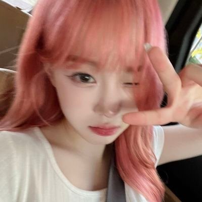 sbt acc  — all about poca, makeup & skincare ♡              🪐                   — ☃️                   :              💫

chat shopee aja ya kalo aku ga bales