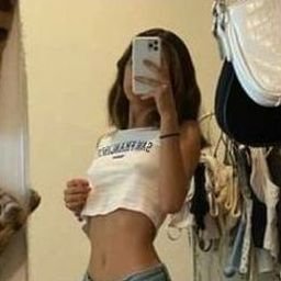 Flueqer75780's profile picture. 