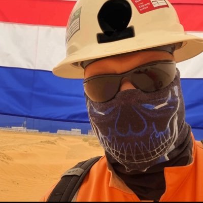 SjonHert's profile picture. Maritime Specialist (Marof, HR) Oil & Gas CPF start-up engineer (MSc, Delft). Wat is het fijn om financieel onafhankelijk te zijn 🤷🏽‍♂️