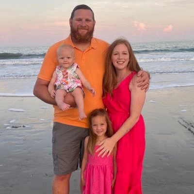 Jesus follower, wife, girl mommy💜, music director