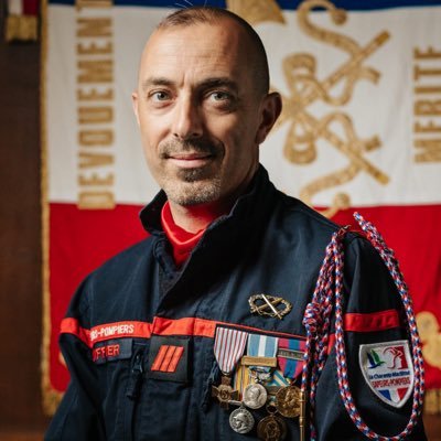 Spv 🚒 et ambulancier hospitalier 🚑 , 2 beaux métiers si différents mais qui dans le fond se ressemble,….