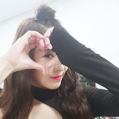 hachan_0405's profile picture. ‧｡𖤐⸝⋆⁺ ㅤ 𝘽𝙤𝘼 ㅤㅤㅤ ໒꒱·̩͙◝✩⋆