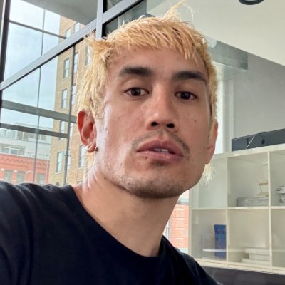 Editor SSENSE. Publishes the newsletter HEAVIES. chris.gayomali@ssense.com
IG: chrisgayomali