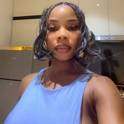 chukwumnomnso83's profile picture. 𝒲𝑒 ℛ𝒾𝓈𝑒 ℬ𝓎 ℒ𝒾𝒻𝓉𝒾𝓃𝑔 𝒪𝓉𝒽𝑒𝓇𝓈... 🌱💯