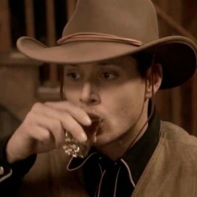 27 | 8w7 | cabin 5 —
Don't you dare thinking that there is anything, past or present, that I would put in front of you.
— j2m