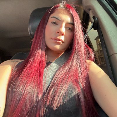 just a readhead with a violet twist💜 go to my main: @violetvegaxo
