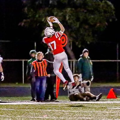 Wisconsin Rapids Lincoln Highschool Football/6’3 180lbs/WR/Athlete/#17 C/O 2027/ Vertical 32in