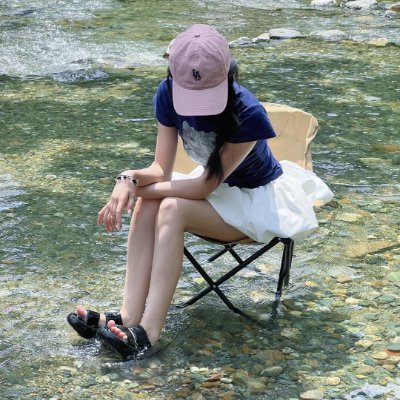 サイクリングが好きで、その途中の感覚やプロセスをとても楽しんでいます🚴♀️✨
風と共に進み、風が運んでくれる自由さを味わうのが大好きです🌿💨
