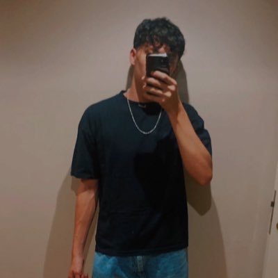 LautaroTK10's profile picture. 