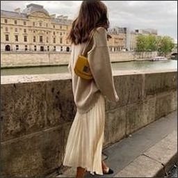 mND4y75h7k9VVM's profile picture. Sassy, classy and a bit smart-assy.