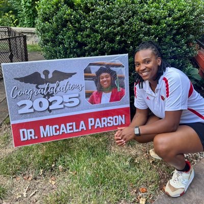 ohcap10_mycap10's profile picture. Pediatric PGY-1 || Women’s sports enthusiast, chain pizza connoisseur || she//her
