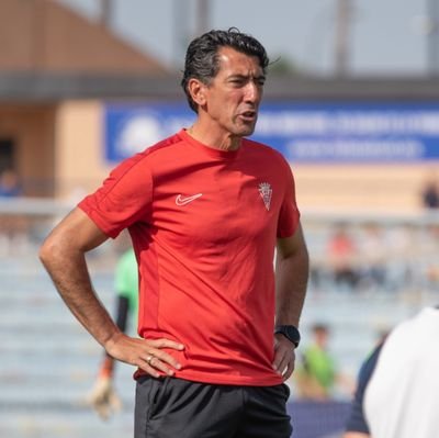 Cuenta Oficial - Pedro Rios.
Ex futbolista profesional.
Team mannager SFCD (2020-25) 💙
⚽📚Técnico Deportivo Sup. en Fútbol.
Delegado de @afefutbol Andalucía