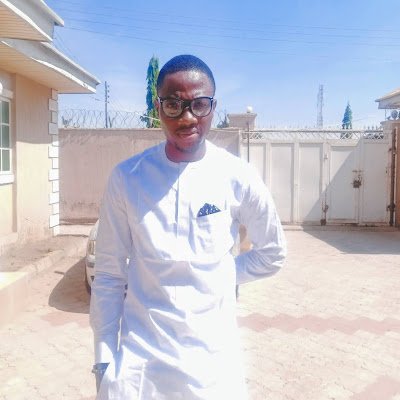 OOlolade36814's profile picture. 