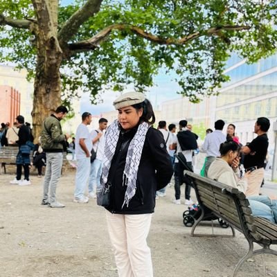 خبرنگار و فعال حقوق زن
و همچنان عضو ارشد تیم اتحاد و همبستگی زنان افعانستان