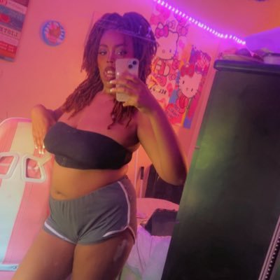 @briahinbloom
