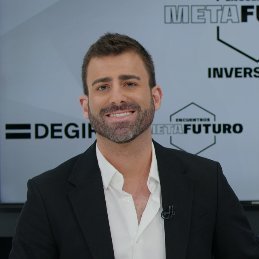 Periodista. Coordinador de Economía @A3Noticias 📺 Profesor en @atresFormacion y @universidadVIU. Premio Periodista Joven @aprensaMadrid. Asturiano y galego.