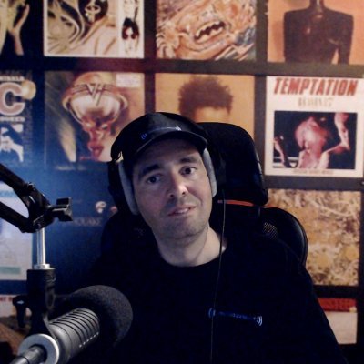 ik Ben dj-blacklight ik Ben Radio DJ bij LikeNL en Radio-Paradise ik Ben ook te boeken als DJ. dus leef je uit op mijn Twitter pagina en volg update