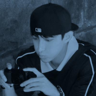 ❝ Os homens, hoje, amedrontam-se deles mesmos. Esqueceram-se do maior de todos os deveres, do dever que cada um deve a si próprio. ❞
⌜ she/her, ela/dela ⌟