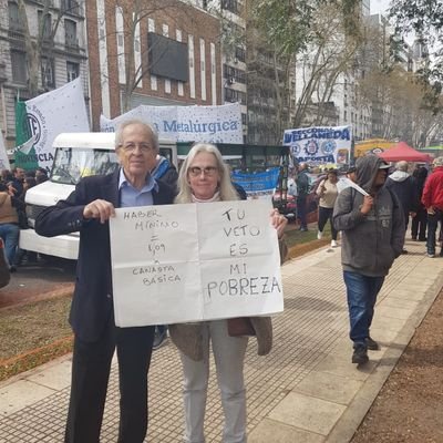 De Sistemas (UBA) al Folklore (UNA): un hilo para la resistencia al sentido hegemónico. Amo los cuerpos de delegados.