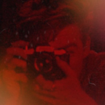 !NOT KIT CONNOR! photographer, himbo, boy toy strictly 18+ | dms open (lit rp)